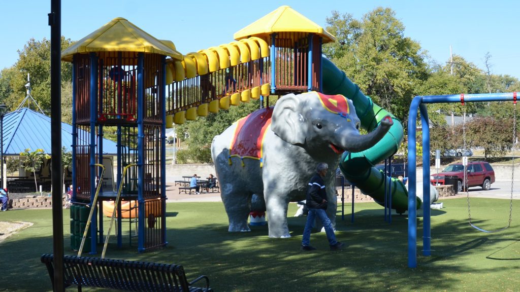 Penguin Park Playground5